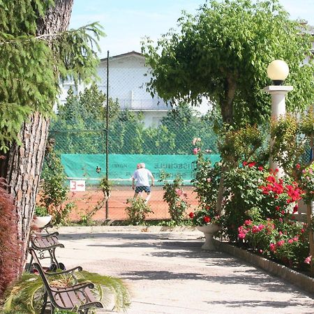 Hotel Al Cigno لينانو سابيادورو المظهر الخارجي الصورة
