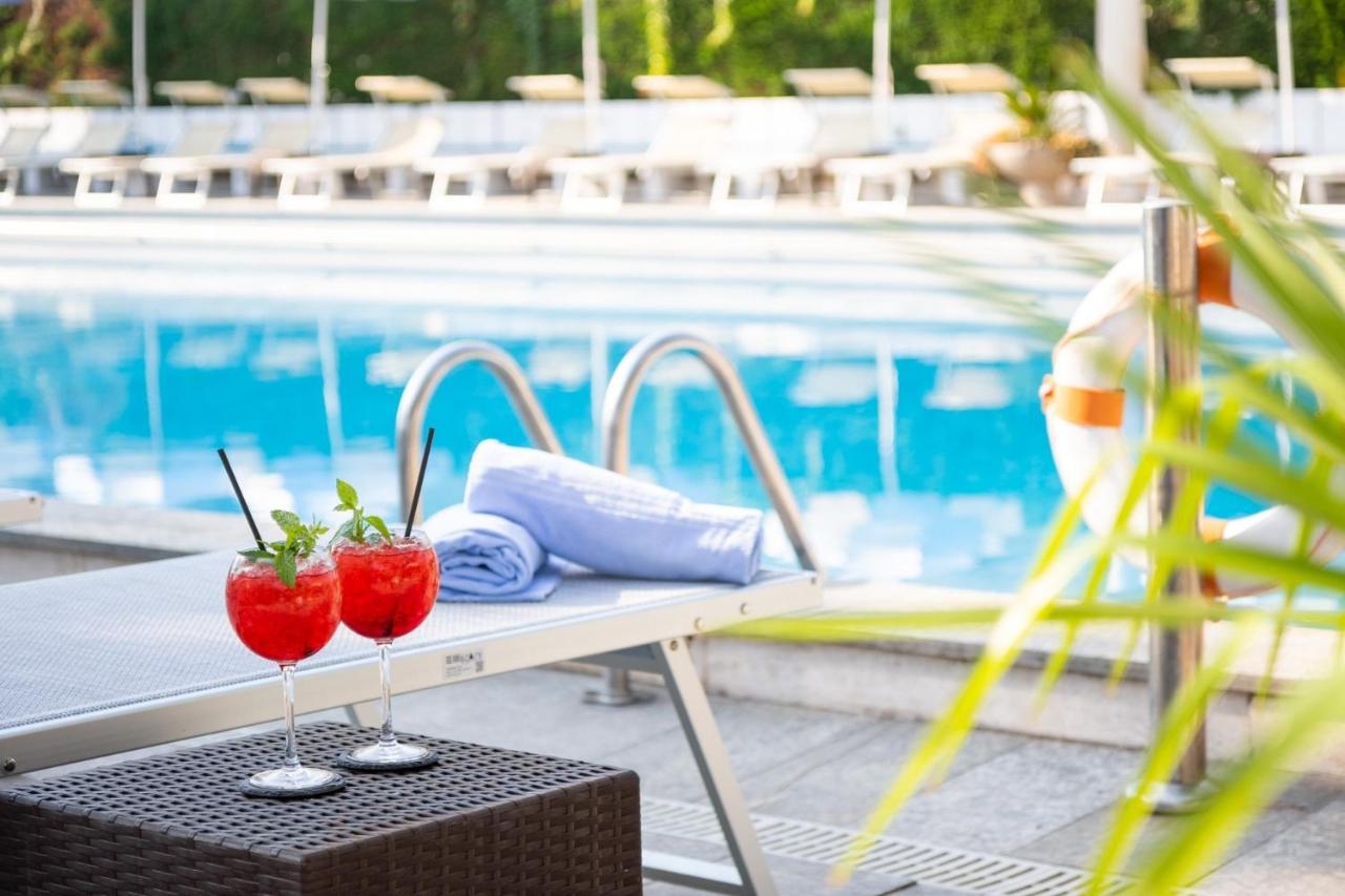 Hotel Al Cigno لينانو سابيادورو المظهر الخارجي الصورة