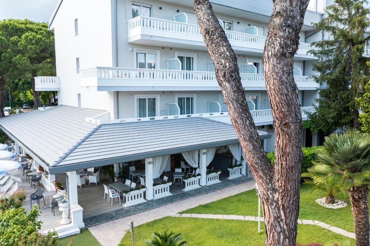 Hotel Al Cigno لينانو سابيادورو المظهر الخارجي الصورة