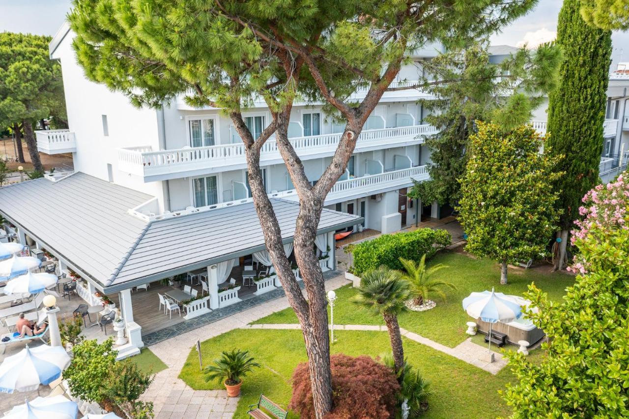 Hotel Al Cigno لينانو سابيادورو المظهر الخارجي الصورة